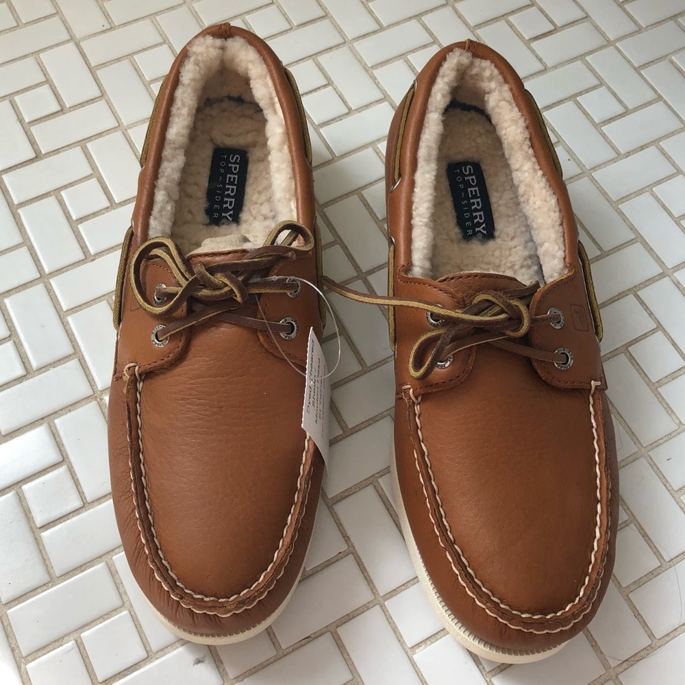 Sperry Lined
